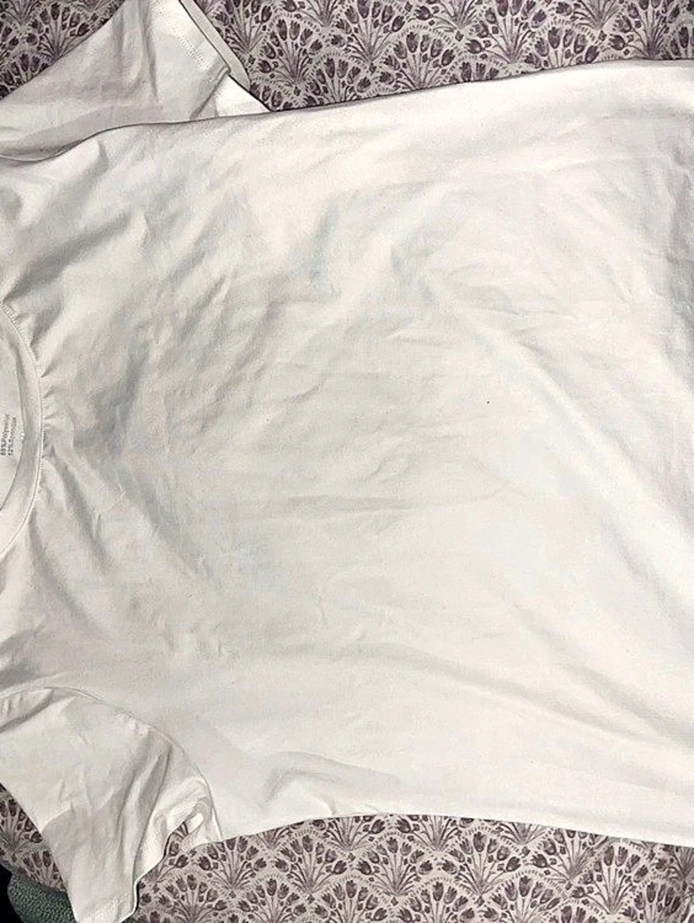 Trendy Queen Women's Basic Short Sleeve Crew Neck T-Shirt White Short Sleeve Tee